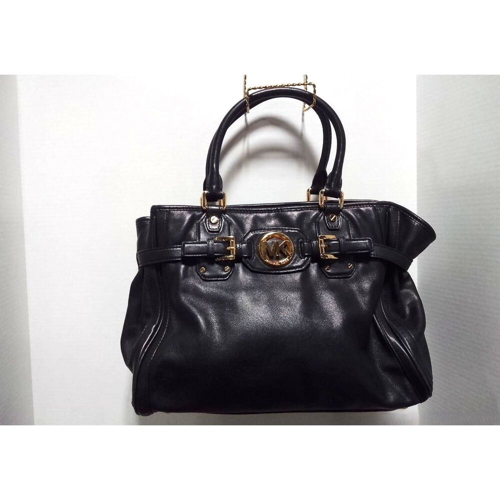 Michael Kors Large Black Hudson Belted Shoulder Bag - Picture 1 of 5